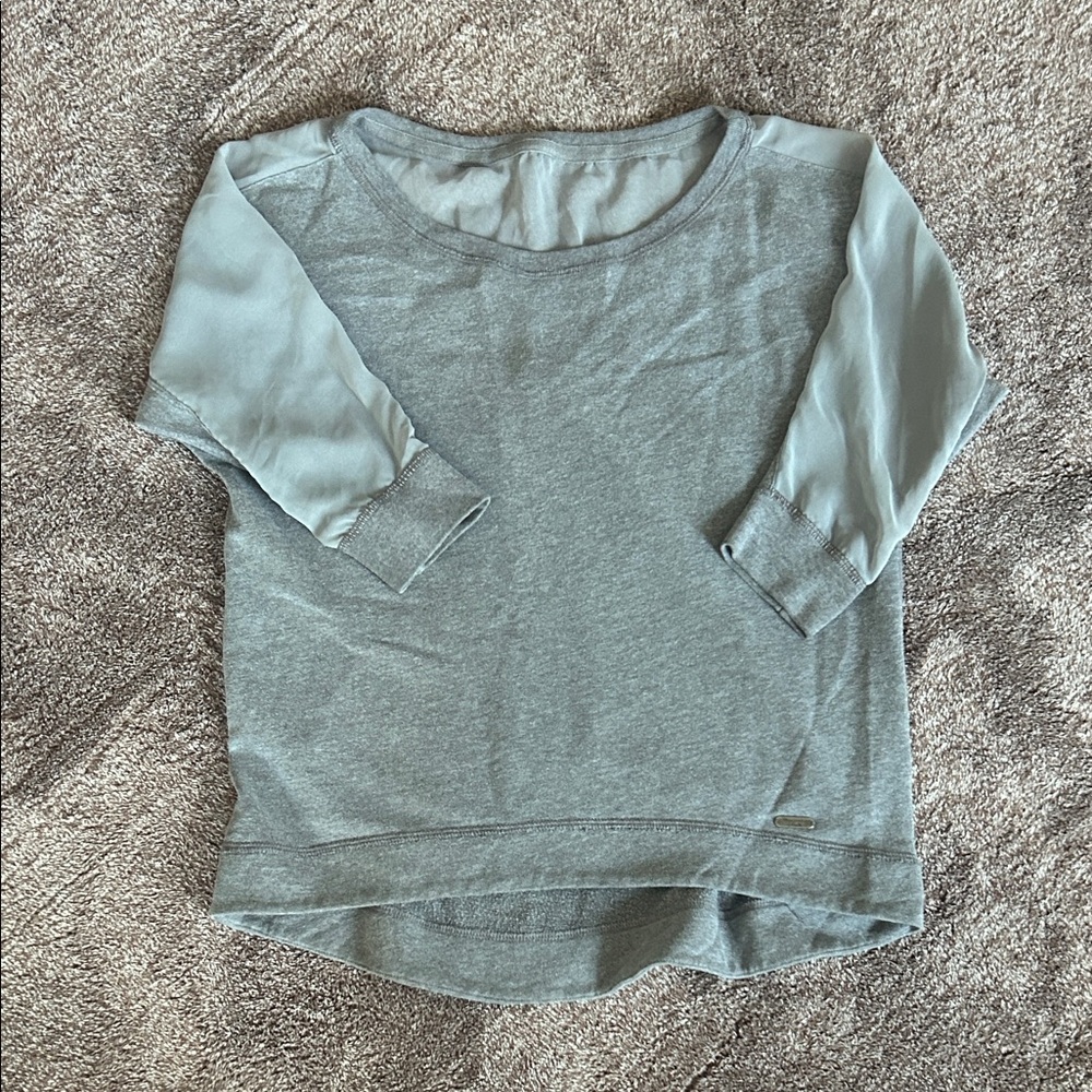 Abercrombie & Fitch Grey 3/4 Sleeve Sweatshirt